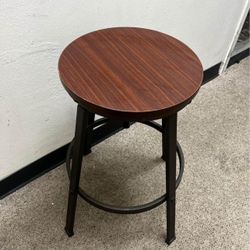 1 Bar Stool brown hight 24 inch