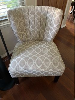 Accent chair
