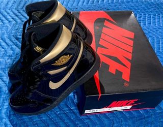 JORDAN 1 RETRO HIGH “BLACK METALLIC GOLD” (NEW)