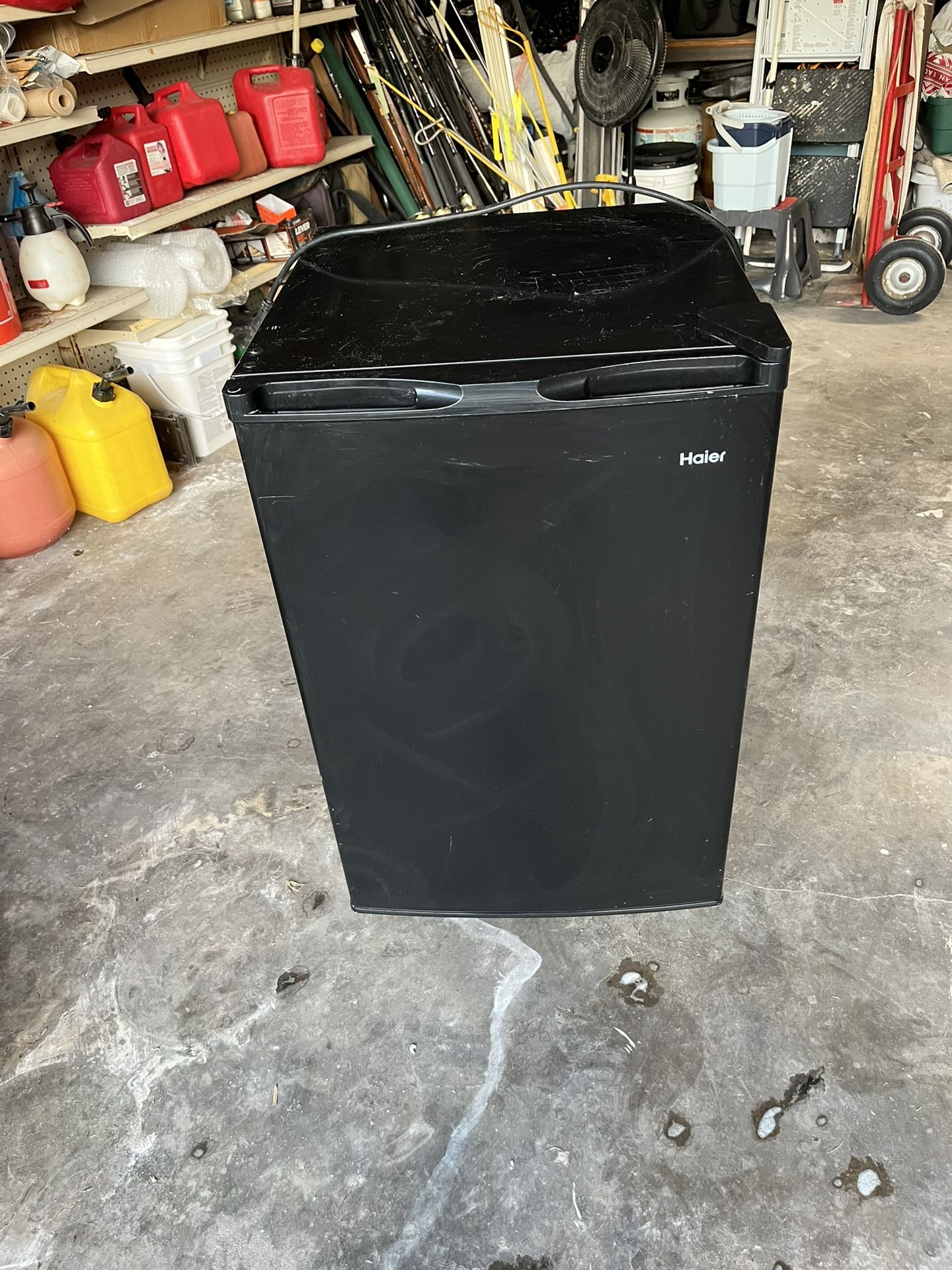 Mini Fridge-Haier 4.5 Cu’