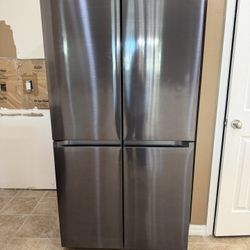 Refrigerator 