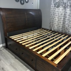 King size bed fram