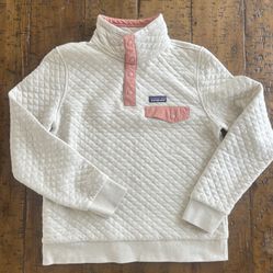 Patagonia Women’s Quilted Pullover  New Size Medium