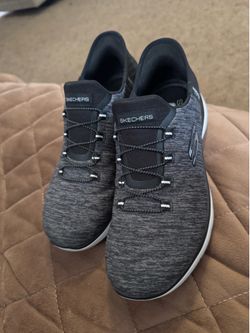 Women’s sketchers slip on