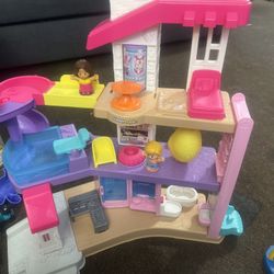 Little People Barbie Dream House