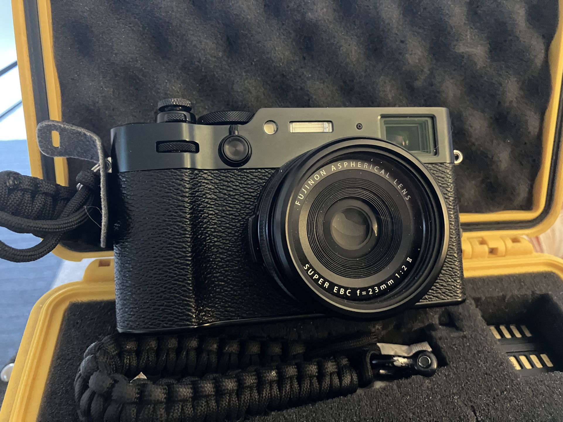 Fujifilm X100 VI black