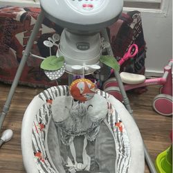 Fisher-Price Peek-a-boo Fox Cradle 'n Swing