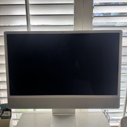 Apple iMac 24” (2021) M1 Chip – Excellent Condition