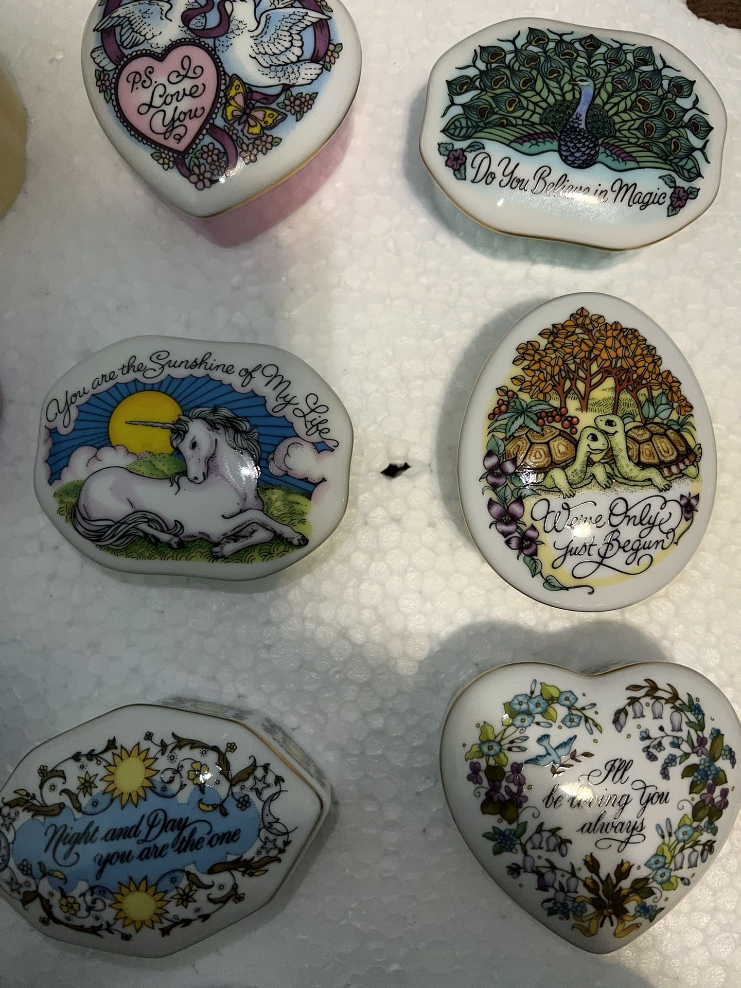 Lot Of 24 Musical Boxes The franklin Mint Fine Porcelain