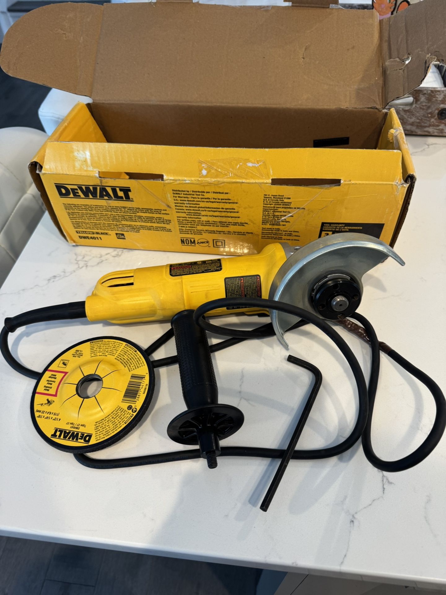 DEWALT 7 Amp 4.5 in. Small Corded Angle Grinder with 1-Touch Guard