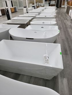 Bathtub, freestanding
