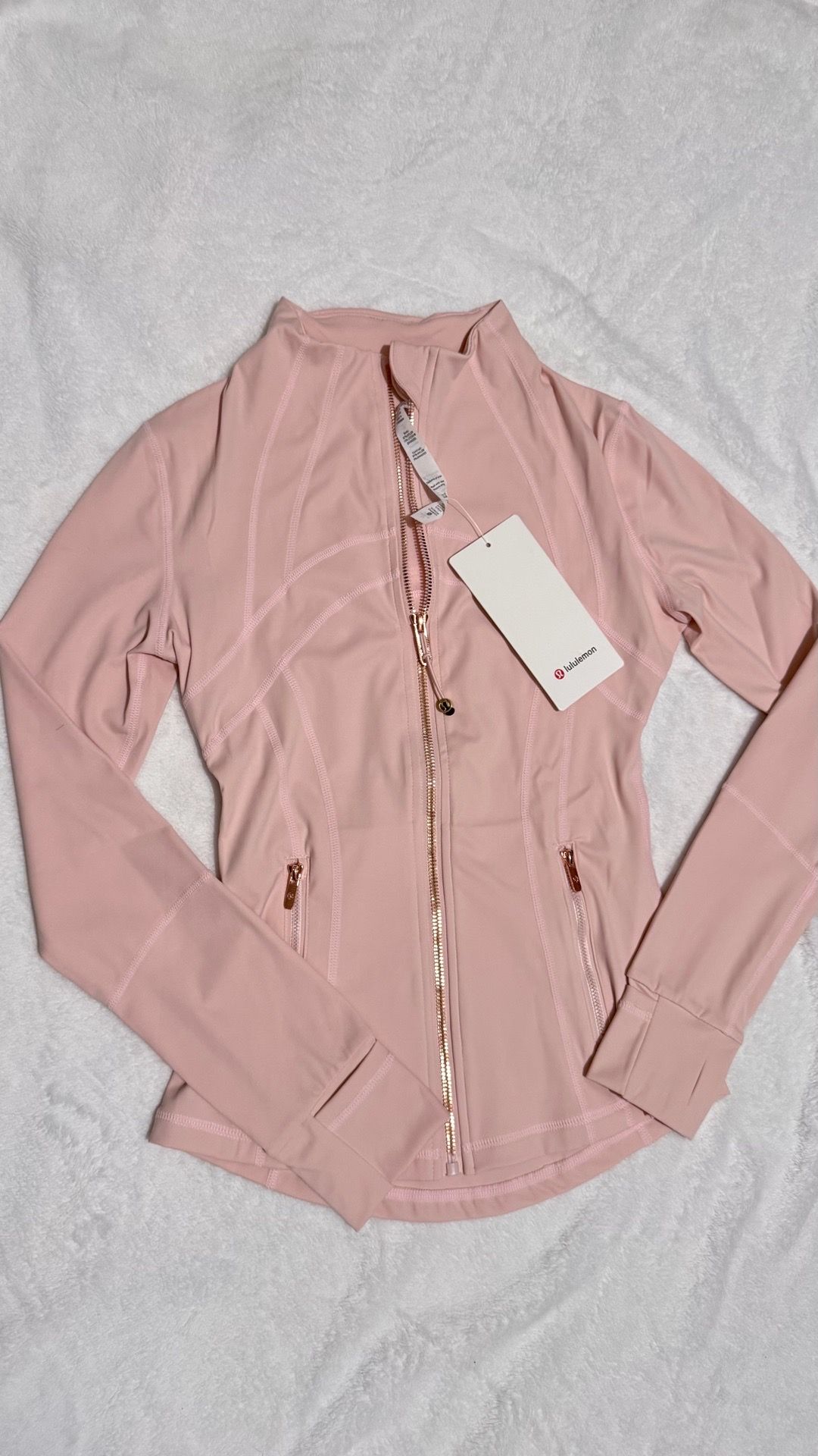 Lululemon define gold zip