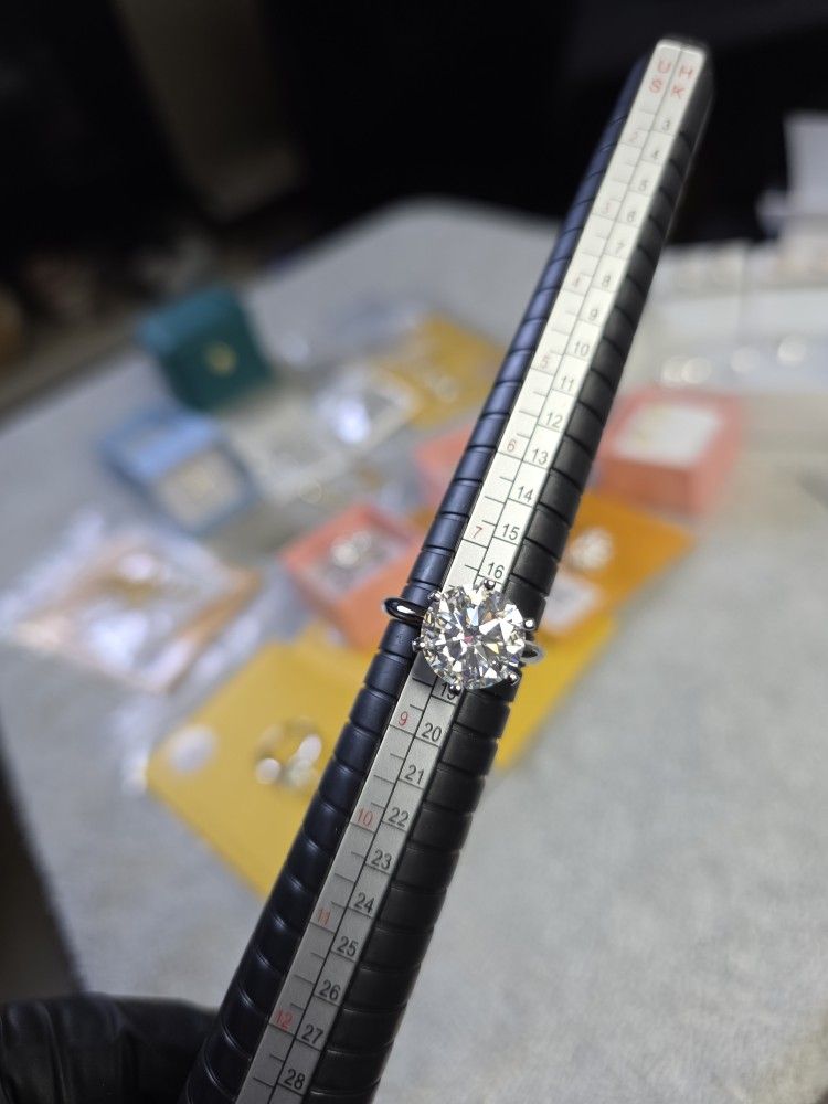 5ct SS925 Moissanite Diamond Ring Size 8