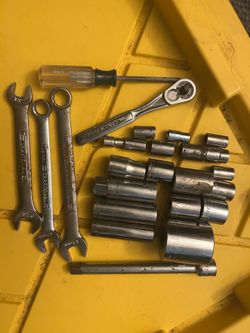 Craftsman Mixed Tool Lot Sockets Wrenches Ratchet