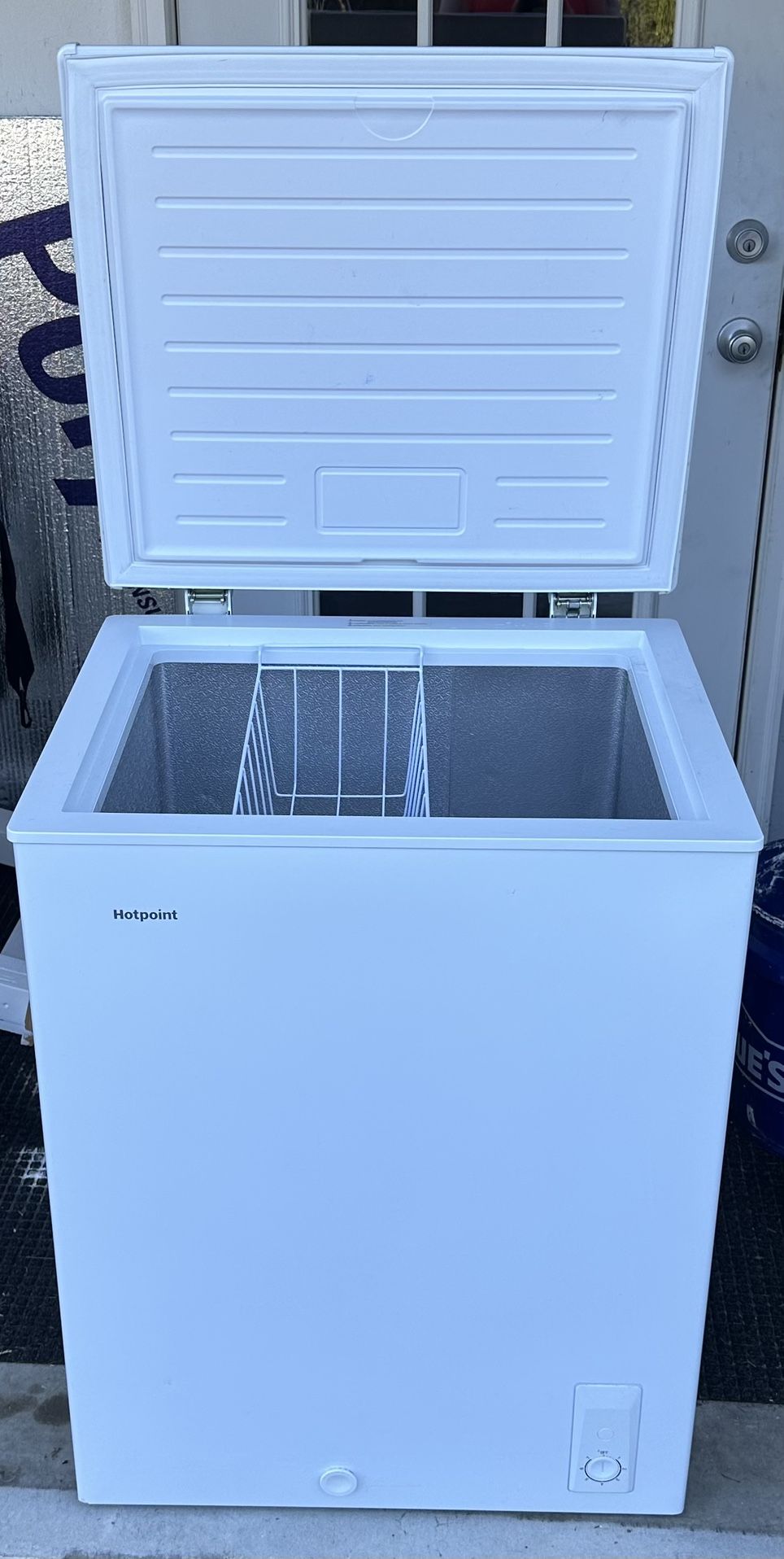 Hotpoint 6.9cuft Chest freezer