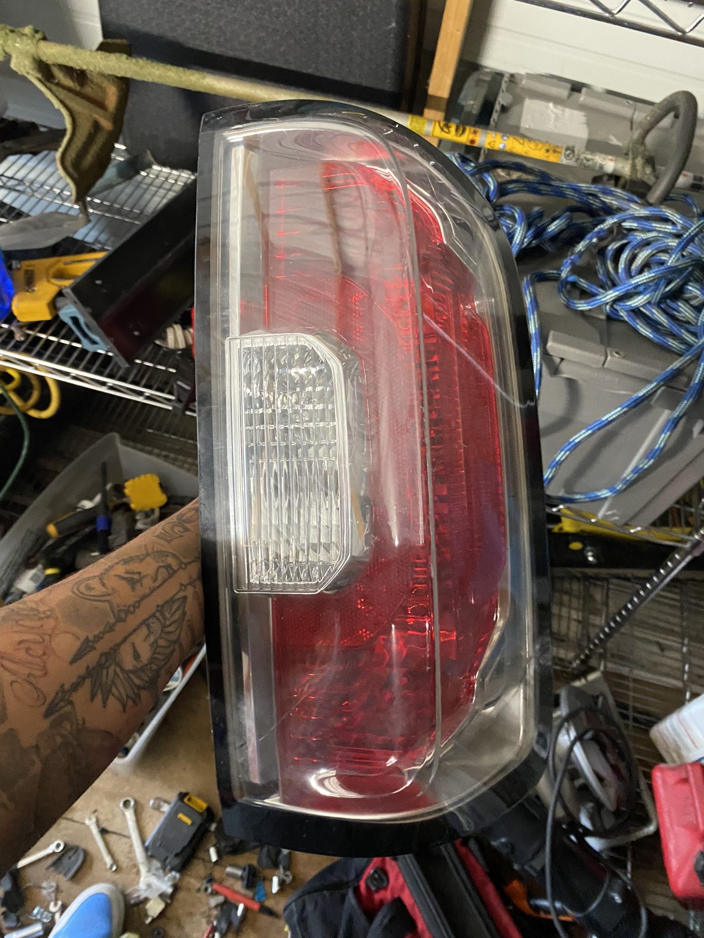 Right Tail Light GMC Canyon