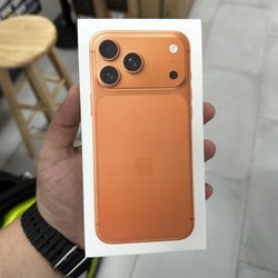 iPhone 17 Pro Max Unlocked 256GB! Finance For $50 Down Payment!!