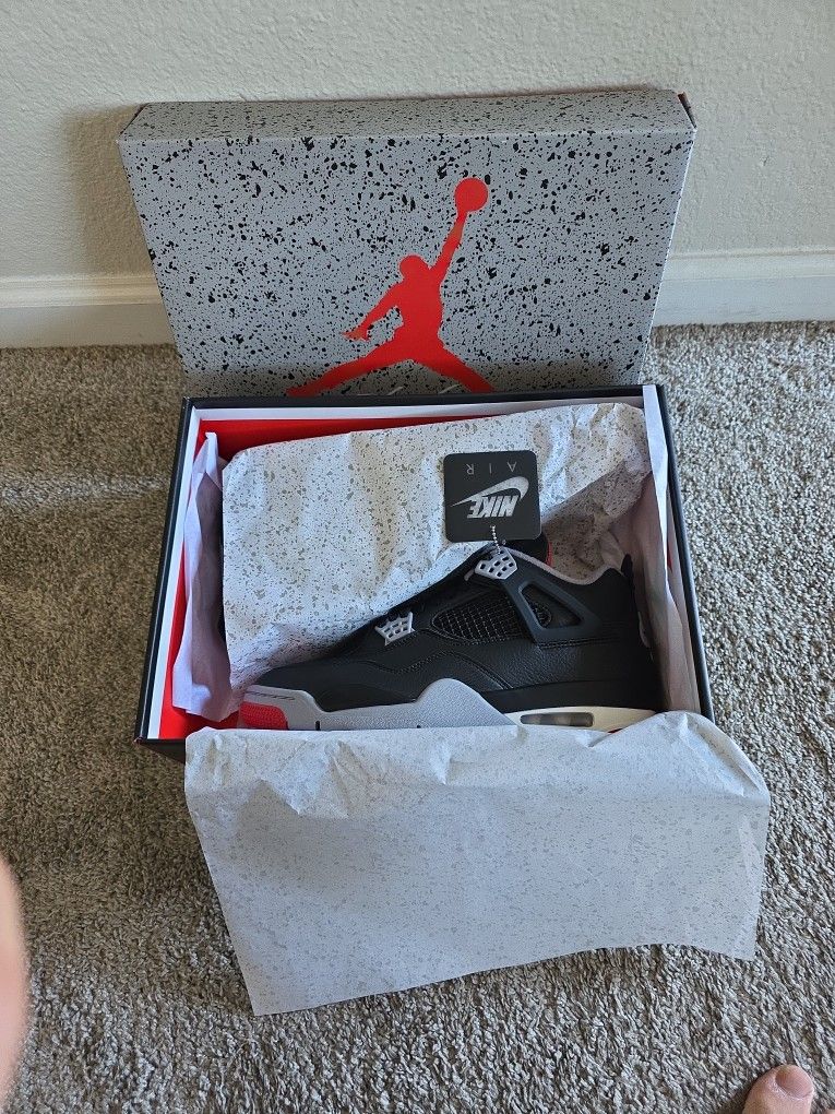 Jordan 4s  Breed Size 10 