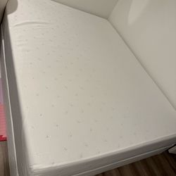 Standard Mattress & Box Spring – Like New, Very Gently Used