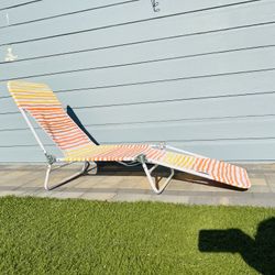 Outdoor Portable Folding Beach Lounger Chair 