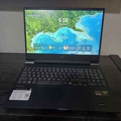 Like New Hp Victous R7 Gaming Laptop