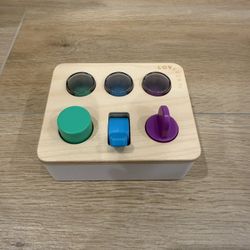 Lovevery Sensory Switchboard