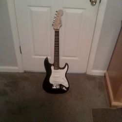 Squier Mini Guitar 