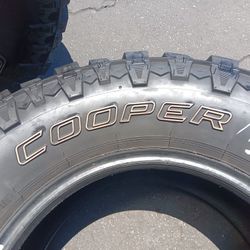 2 Llantas Lt 285 70 R17 Cooper Evolución 