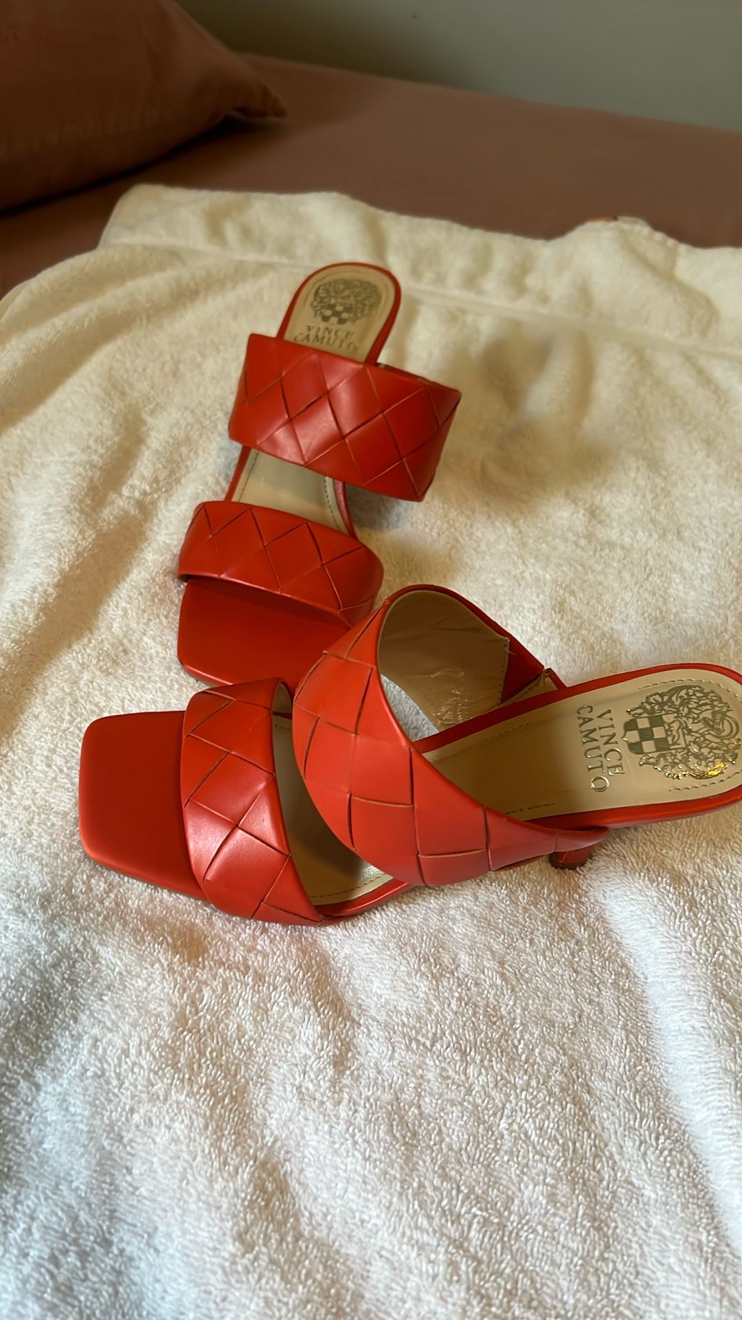 Vince camuto orange heel sandal