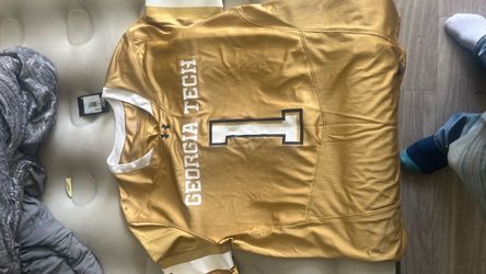 Georgia Tech Jersey Size Large
