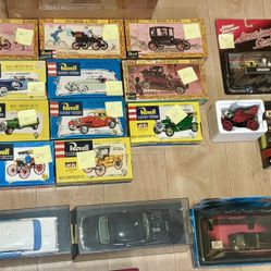 Large Lot Of Collector Cars - Model Kits / Die Cast
