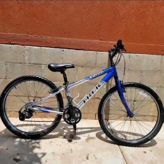 MOUNTAIN BIKE FOR SALE