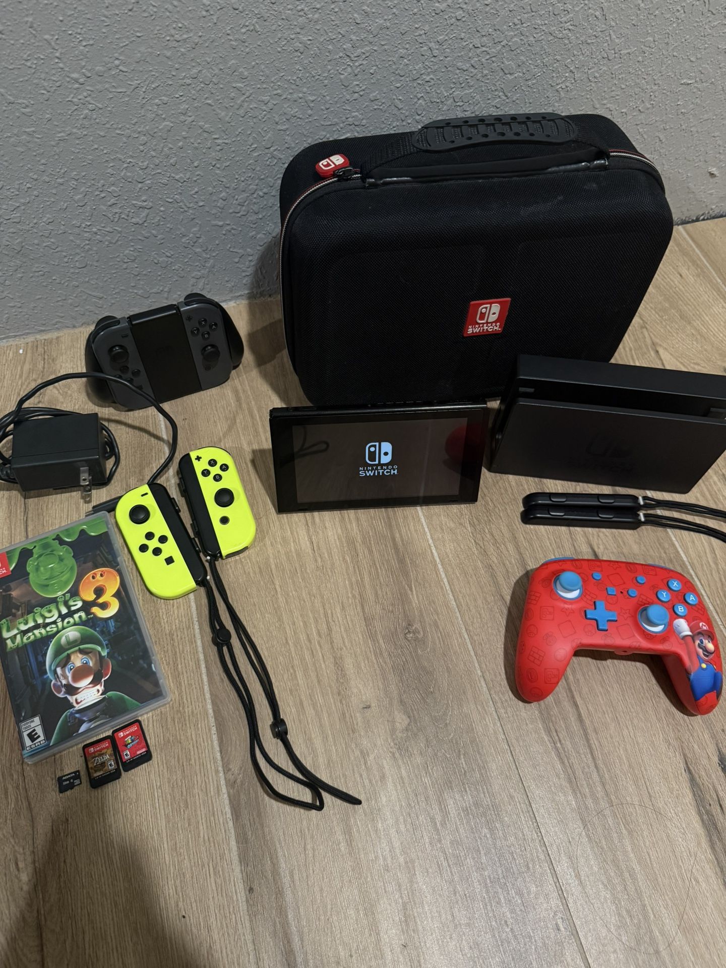 Nintendo Switch v1 Bundle With Games And Accessories