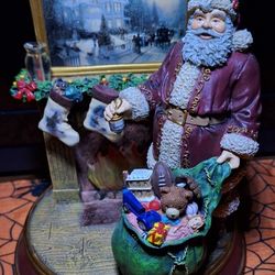 Thomas Kinkade Light Up The Holidays First Issue Illuminated Sculpture From The Light Of Christmas