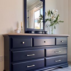 Solid Wood Dresser , Mirror And Jewelry Box