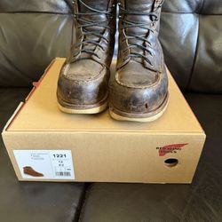 Red Wings 1221