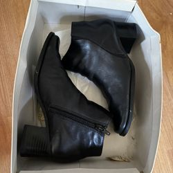 Used Once. Women Boots Size 7