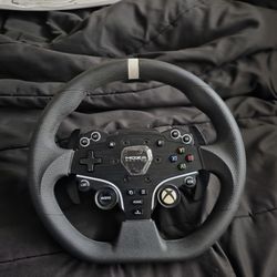 Moza R5 Racing Wheel Base Pedals