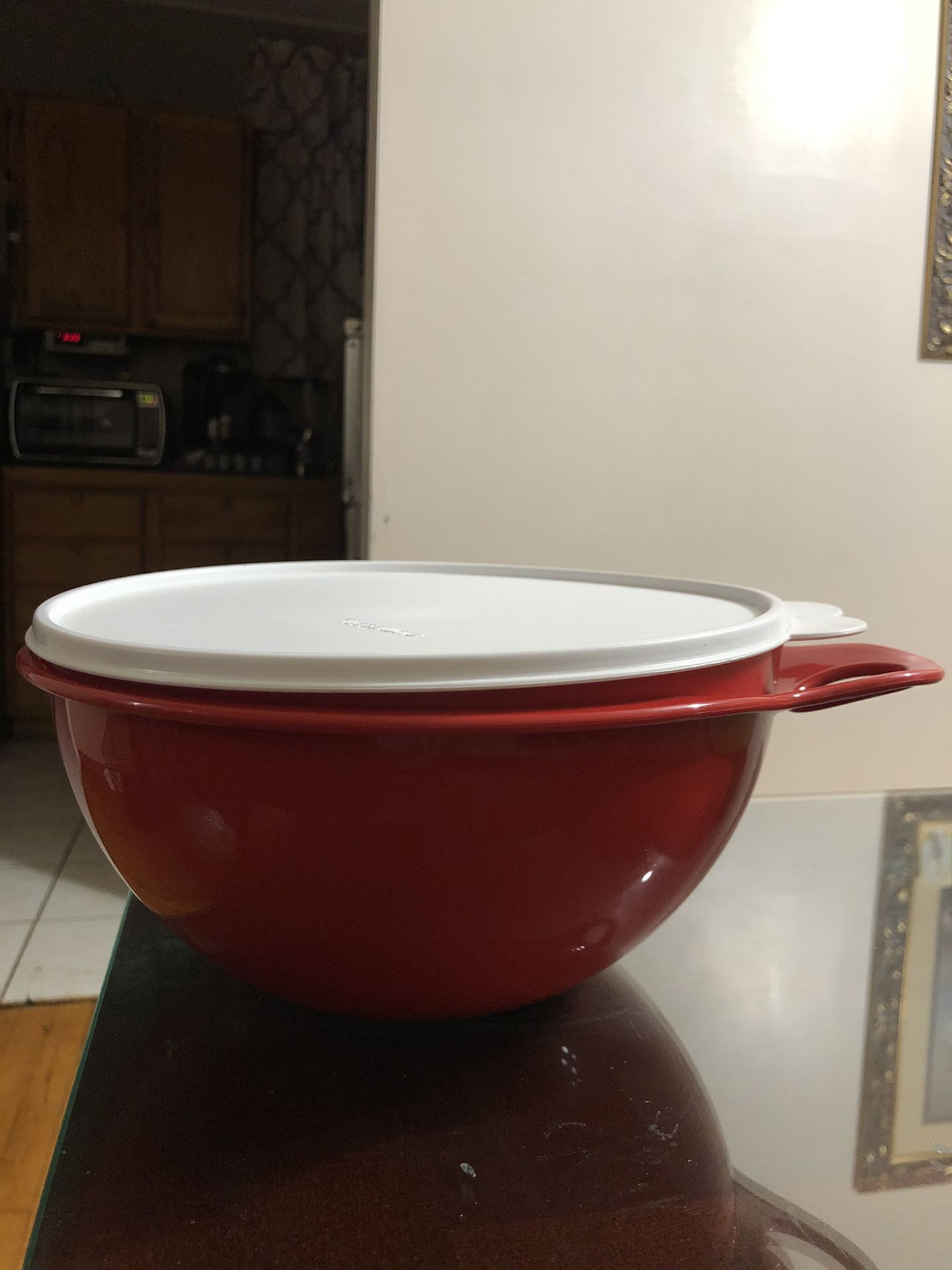Tupperware 12 Cup Bowl Container