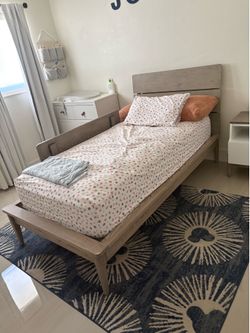 Crate and Barrel (Twin Size) set