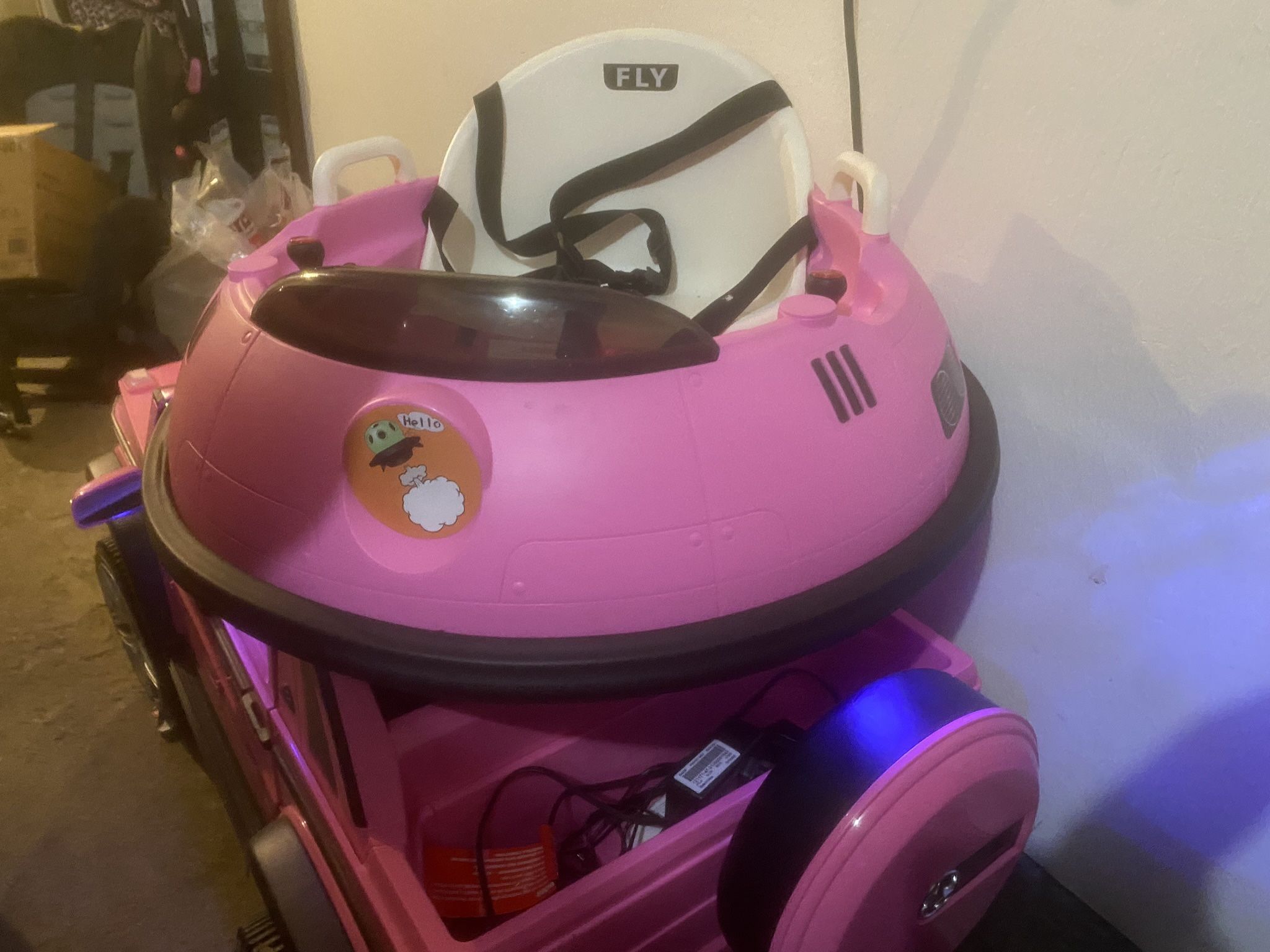 Toddler ride on saucer
