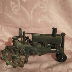 . Old Cast Iron Tractor Toy 