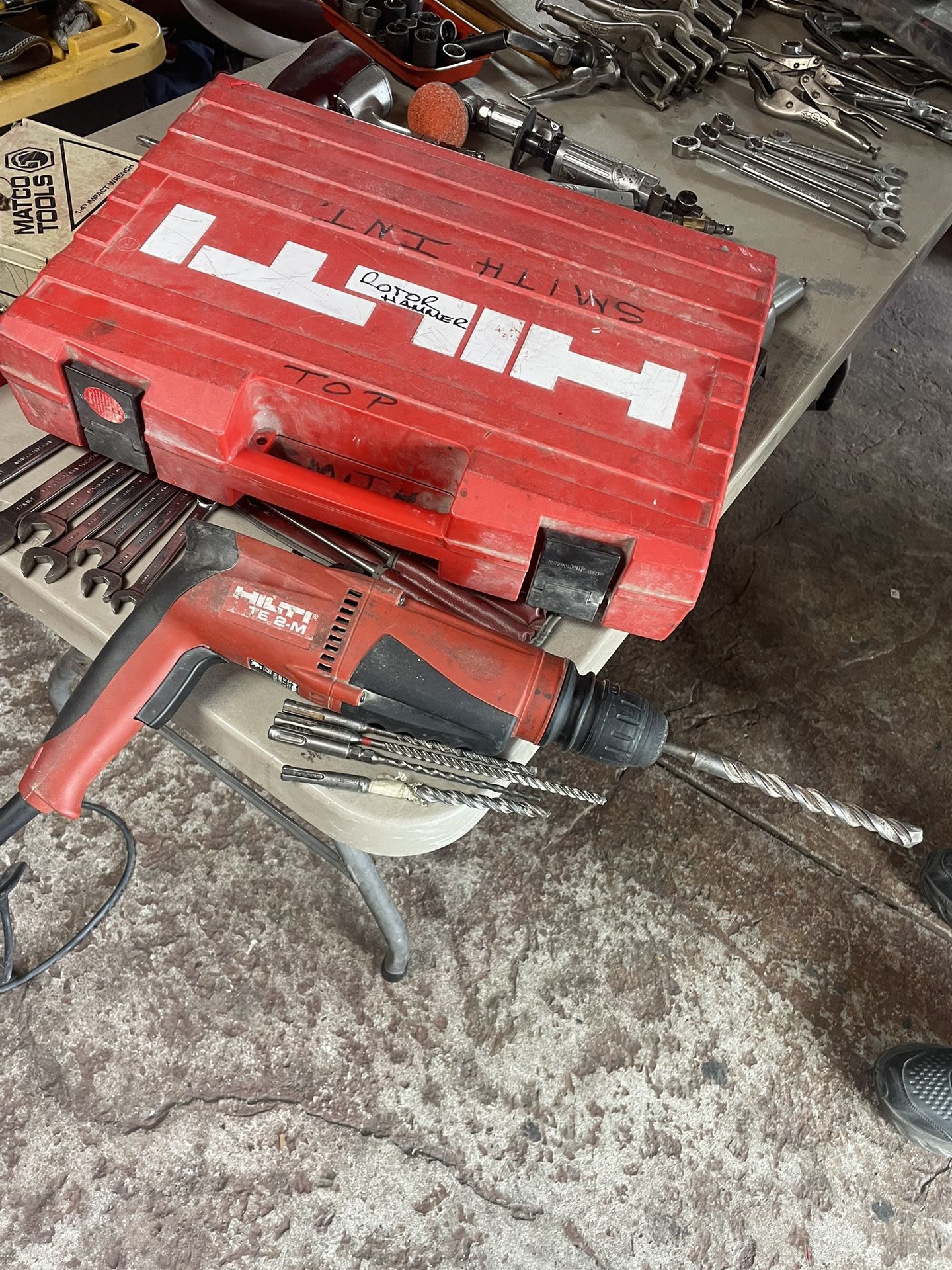HILTI ROTO HAMMER