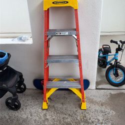 4 Foot Ladder 