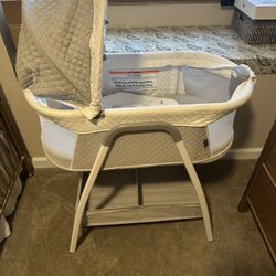 Free Bassinet