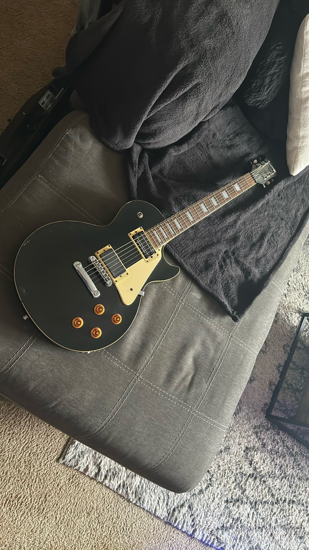 Epiphone Les Paul Model G-Bson Customized guitar