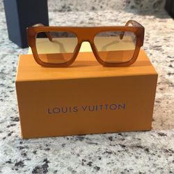 New LV Sunglasses 