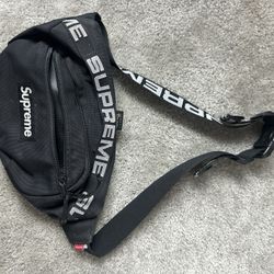 Supreme Fanny Pack Black
