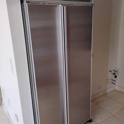 Sub zero fridge