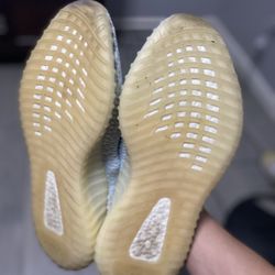 Yeezy Boost 350 Cloud White 